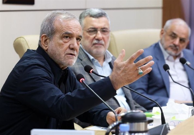 پزشکیان به وزارت بهداشت رفت